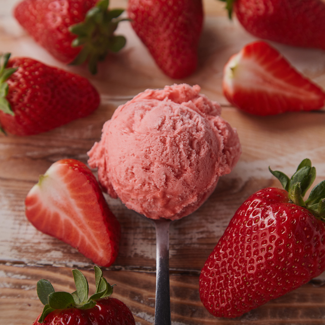 icecream strawberry red spoon gelato delicious